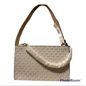 Michael Kors MK Signature Fanny Pack Belt Bag Vanilla Large